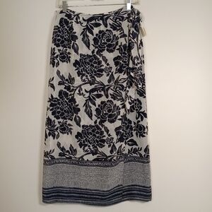 NWT Silk/Wool Talbots Black & White Floral Maxi Wrap Skirt Size 4
